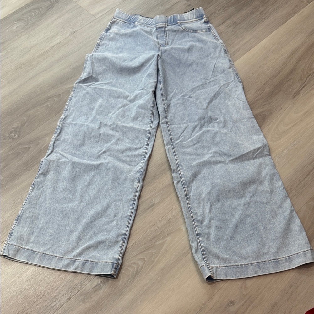 H&M Light Gray Flare Jeans